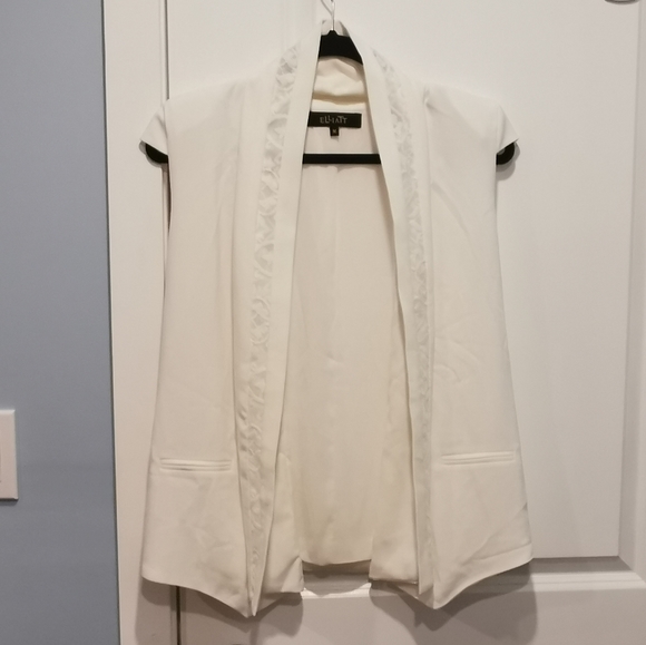 Elliatt Cape Blazer from Nasty Gal EUC - Picture 10 of 12